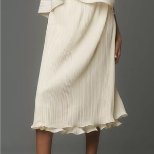 Elegant Cream Midi Skirt